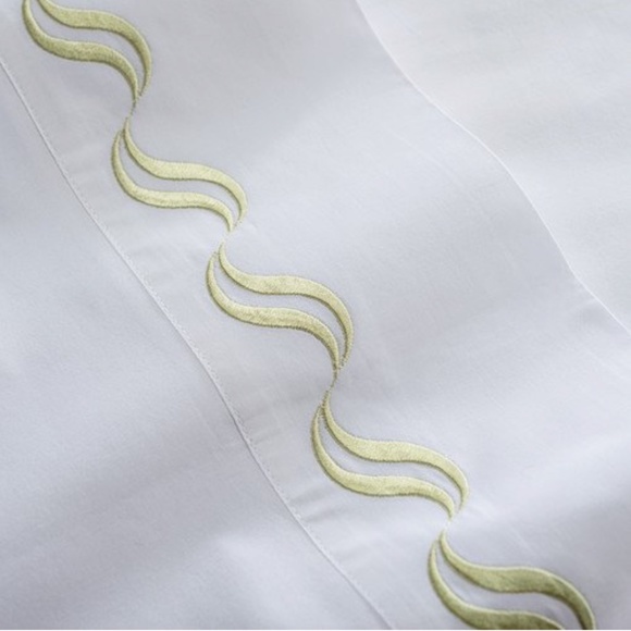 Westport Home Scroll Embroidered 100% cotton Duvet Set - Picture 2 of 7